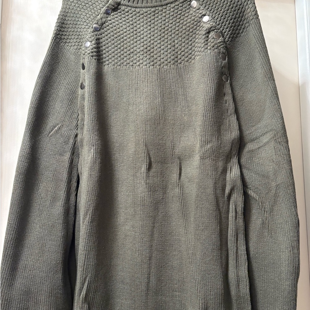 G.I.L.I. Olive poncho Knit Sweater